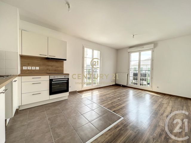 Appartement F4 à vendre - 4 pièces - 68.31 m2 - SERRIS - 77 - ILE-DE-FRANCE - Century 21 Agence Parc Avenue