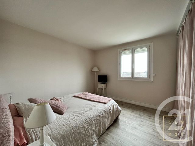 Appartement F3 à vendre - 3 pièces - 73.58 m2 - NOISY LE GRAND - 93 - ILE-DE-FRANCE - Century 21 Agence Parc Avenue