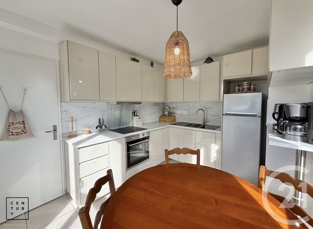 Afficher la photo en grand Appartement F4 à vendre - 4 pièces - 80.05 m2 - BUSSY ST GEORGES - 77 - ILE-DE-FRANCE - Century 21 Agence Parc Avenue