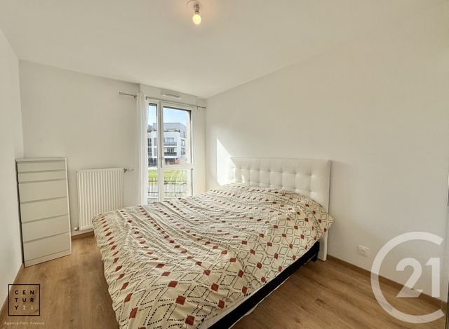 Afficher la photo en grand Appartement F4 à vendre - 4 pièces - 80.05 m2 - BUSSY ST GEORGES - 77 - ILE-DE-FRANCE - Century 21 Agence Parc Avenue