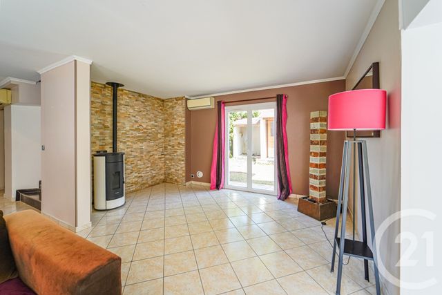 maison à vendre - 6 pièces - 220.75 m2 - BUSSY ST GEORGES - 77 - ILE-DE-FRANCE - Century 21 Agence Parc Avenue