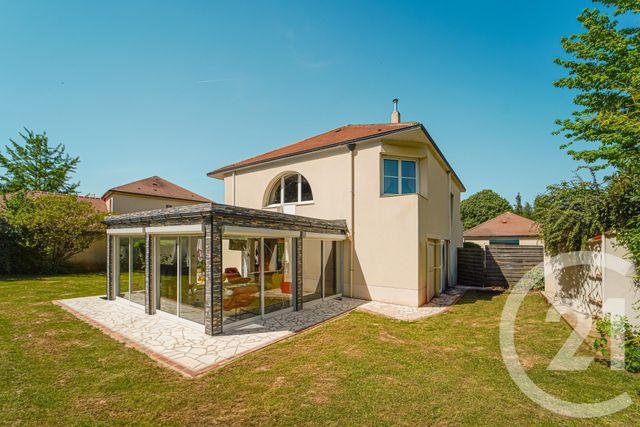 maison à vendre - 6 pièces - 220.75 m2 - BUSSY ST GEORGES - 77 - ILE-DE-FRANCE - Century 21 Agence Parc Avenue
