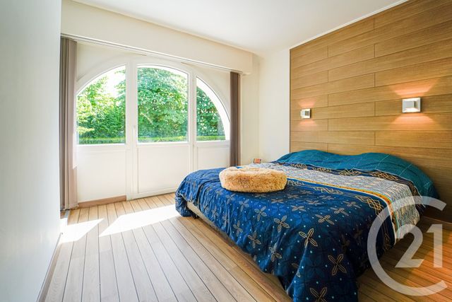 maison à vendre - 6 pièces - 220.75 m2 - BUSSY ST GEORGES - 77 - ILE-DE-FRANCE - Century 21 Agence Parc Avenue