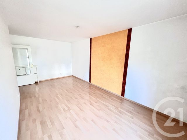 Appartement F2 à vendre - 2 pièces - 49.22 m2 - BUSSY ST GEORGES - 77 - ILE-DE-FRANCE - Century 21 Agence Parc Avenue