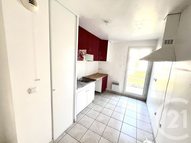 Appartement F2 à vendre - 2 pièces - 49.22 m2 - BUSSY ST GEORGES - 77 - ILE-DE-FRANCE - Century 21 Agence Parc Avenue