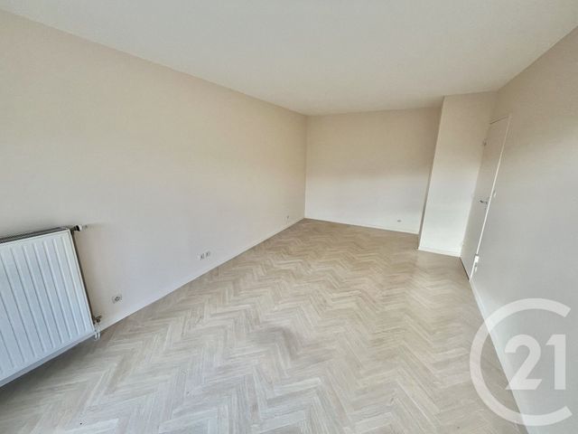 Appartement F2 à louer - 2 pièces - 43.73 m2 - TORCY - 77 - ILE-DE-FRANCE - Century 21 Agence Parc Avenue