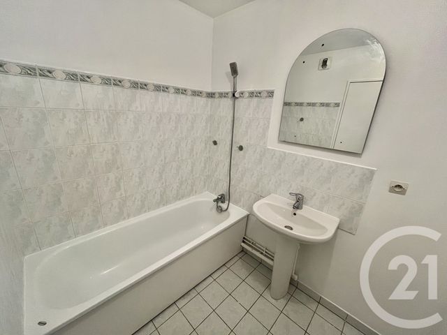 Appartement F2 à louer - 2 pièces - 43.73 m2 - TORCY - 77 - ILE-DE-FRANCE - Century 21 Agence Parc Avenue