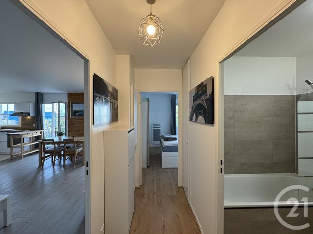 Afficher la photo en grand Appartement F2 à louer - 2 pièces - 45.83 m2 - SERRIS - 77 - ILE-DE-FRANCE - Century 21 Agence Parc Avenue