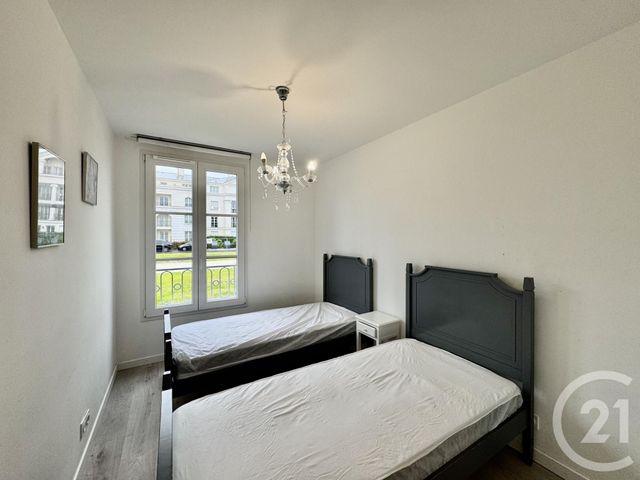 Appartement F3 à louer - 3 pièces - 65.6 m2 - SERRIS - 77 - ILE-DE-FRANCE - Century 21 Agence Parc Avenue