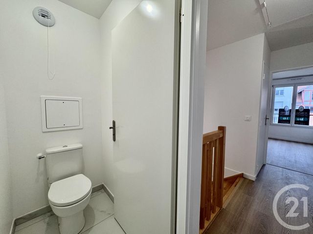 Afficher la photo en grand Appartement F5 à louer - 5 pièces - 98.5 m2 - SERRIS - 77 - ILE-DE-FRANCE - Century 21 Agence Parc Avenue