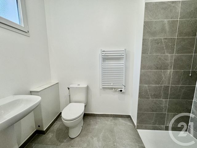 Afficher la photo en grand Appartement F5 à louer - 5 pièces - 98.5 m2 - SERRIS - 77 - ILE-DE-FRANCE - Century 21 Agence Parc Avenue