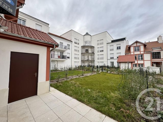 Afficher la photo en grand Appartement F5 à louer - 5 pièces - 98.5 m2 - SERRIS - 77 - ILE-DE-FRANCE - Century 21 Agence Parc Avenue