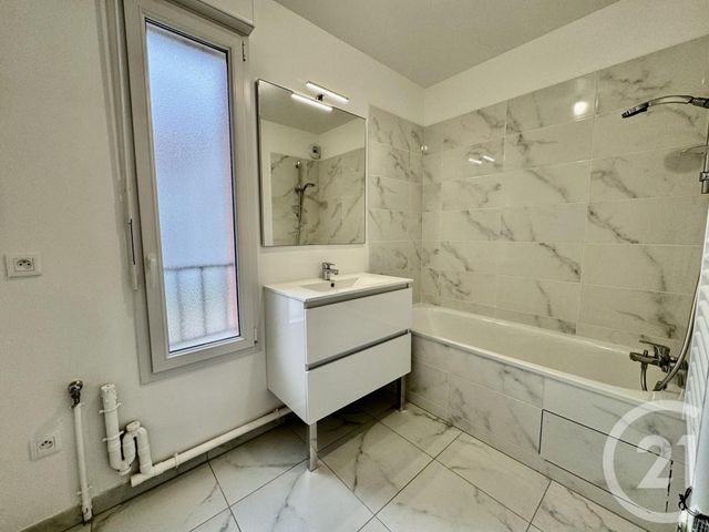 Afficher la photo en grand Appartement F5 à louer - 5 pièces - 98.5 m2 - SERRIS - 77 - ILE-DE-FRANCE - Century 21 Agence Parc Avenue