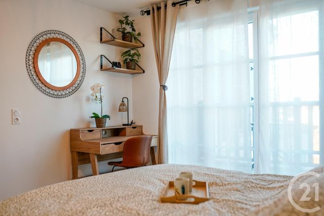 Appartement à louer - 2 pièces - 47.9 m2 - SERRIS - 77 - ILE-DE-FRANCE - Century 21 Agence Parc Avenue