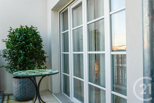 Appartement à louer - 2 pièces - 47.9 m2 - SERRIS - 77 - ILE-DE-FRANCE - Century 21 Agence Parc Avenue