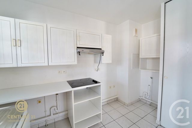 Appartement F2 à louer - 2 pièces - 44.7 m2 - BUSSY ST GEORGES - 77 - ILE-DE-FRANCE - Century 21 Agence Parc Avenue