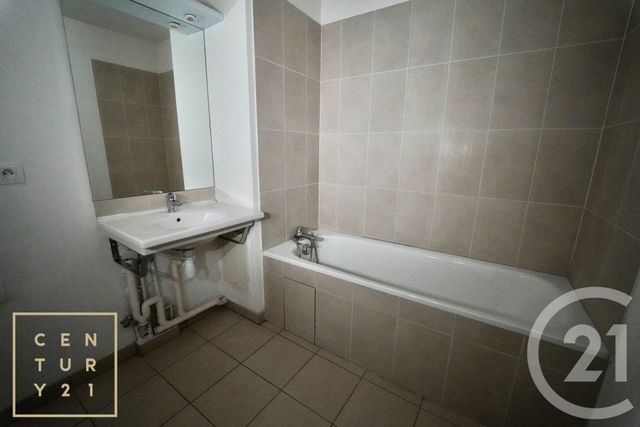 Appartement F3 à vendre - 3 pièces - 66.57 m2 - BUSSY ST GEORGES - 77 - ILE-DE-FRANCE - Century 21 Agence Parc Avenue