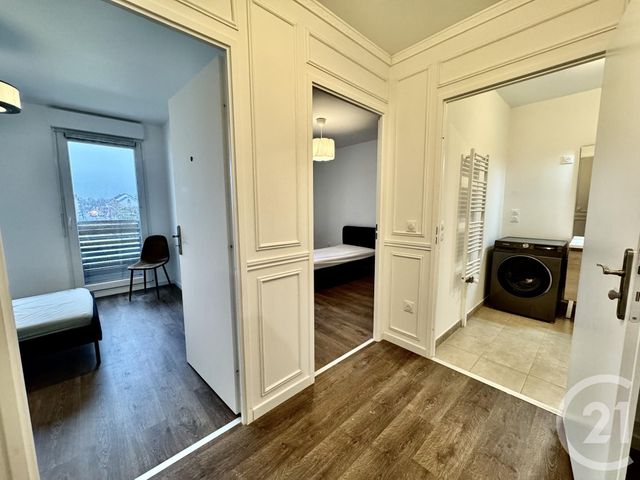 Appartement F4 à louer - 3 pièces - 77.99 m2 - SERRIS - 77 - ILE-DE-FRANCE - Century 21 Agence Parc Avenue