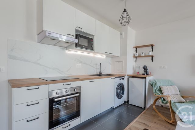 Appartement F2 à louer - 2 pièces - 45.28 m2 - BUSSY ST GEORGES - 77 - ILE-DE-FRANCE - Century 21 Agence Parc Avenue