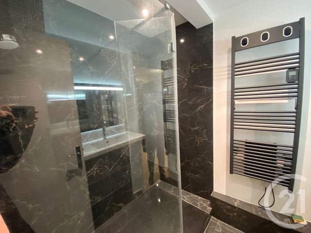 Appartement F3 à louer - 3 pièces - 76.43 m2 - LIVRY GARGAN - 93 - ILE-DE-FRANCE - Century 21 Agence Parc Avenue