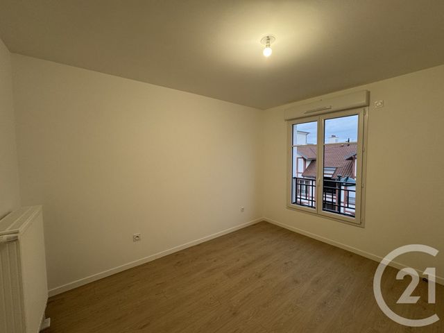 Appartement F2 à louer - 2 pièces - 41.46 m2 - SERRIS - 77 - ILE-DE-FRANCE - Century 21 Agence Parc Avenue