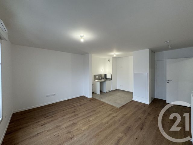 Appartement F2 à louer - 2 pièces - 41.46 m2 - SERRIS - 77 - ILE-DE-FRANCE - Century 21 Agence Parc Avenue