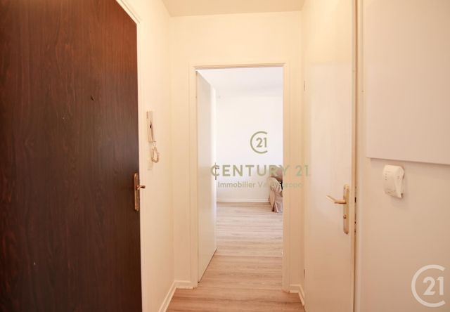 Appartement F2 à louer - 2 pièces - 36.15 m2 - BUSSY ST GEORGES - 77 - ILE-DE-FRANCE - Century 21 Agence Parc Avenue
