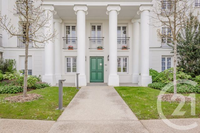 Appartement F2 à louer - 2 pièces - 40.47 m2 - SERRIS - 77 - ILE-DE-FRANCE - Century 21 Agence Parc Avenue