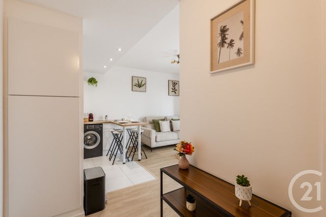 Appartement Duplex à louer - 2 pièces - 35.7 m2 - COUPVRAY - 77 - ILE-DE-FRANCE - Century 21 Agence Parc Avenue