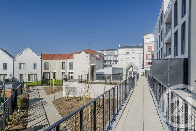 Appartement Duplex à louer - 2 pièces - 35.7 m2 - COUPVRAY - 77 - ILE-DE-FRANCE - Century 21 Agence Parc Avenue