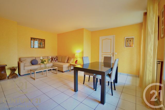 Appartement F3 à vendre - 3 pièces - 57.29 m2 - BUSSY ST GEORGES - 77 - ILE-DE-FRANCE - Century 21 Agence Parc Avenue