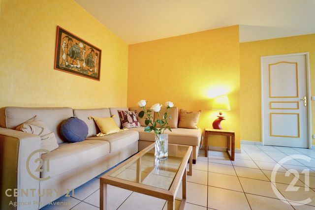 Appartement F3 à vendre - 3 pièces - 57.29 m2 - BUSSY ST GEORGES - 77 - ILE-DE-FRANCE - Century 21 Agence Parc Avenue