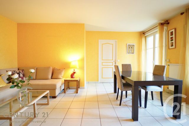 Appartement F3 à vendre - 3 pièces - 57.29 m2 - BUSSY ST GEORGES - 77 - ILE-DE-FRANCE - Century 21 Agence Parc Avenue