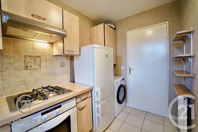 Appartement F3 à vendre - 3 pièces - 57.29 m2 - BUSSY ST GEORGES - 77 - ILE-DE-FRANCE - Century 21 Agence Parc Avenue