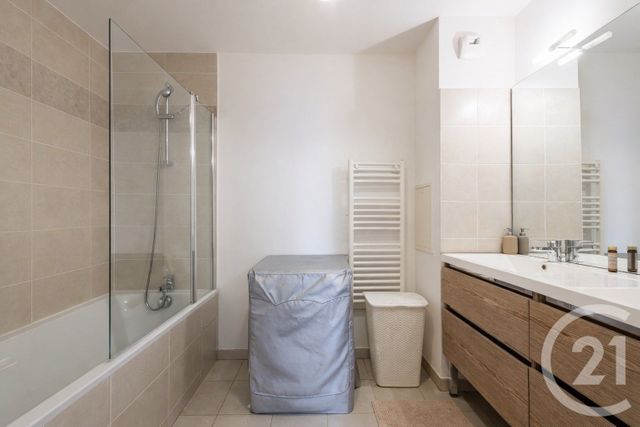 Appartement F3 à louer - 3 pièces - 60.6 m2 - MONTEVRAIN - 77 - ILE-DE-FRANCE - Century 21 Agence Parc Avenue