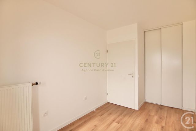 Appartement F3 à louer - 3 pièces - 58.15 m2 - BUSSY ST GEORGES - 77 - ILE-DE-FRANCE - Century 21 Agence Parc Avenue
