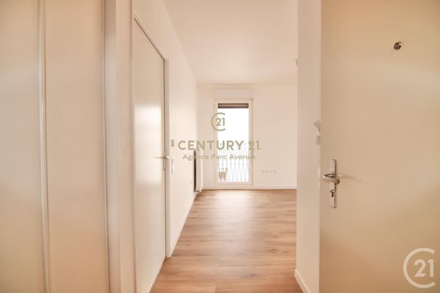 Appartement F3 à louer - 3 pièces - 58.15 m2 - BUSSY ST GEORGES - 77 - ILE-DE-FRANCE - Century 21 Agence Parc Avenue