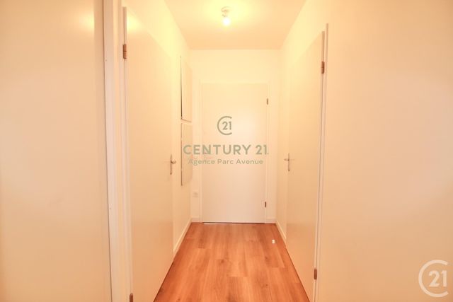 Appartement F3 à louer - 3 pièces - 58.15 m2 - BUSSY ST GEORGES - 77 - ILE-DE-FRANCE - Century 21 Agence Parc Avenue
