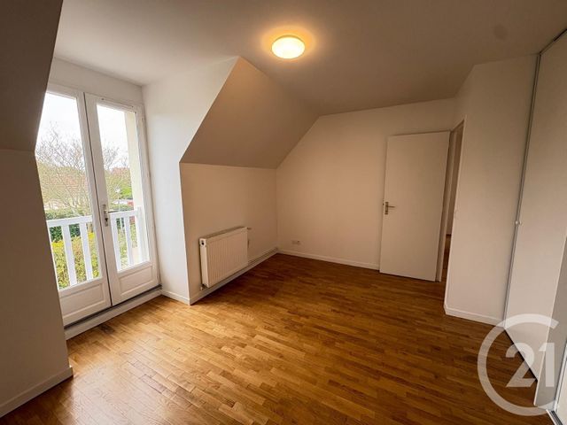 maison à louer - 5 pièces - 116.0 m2 - CHANTELOUP EN BRIE - 77 - ILE-DE-FRANCE - Century 21 Agence Parc Avenue