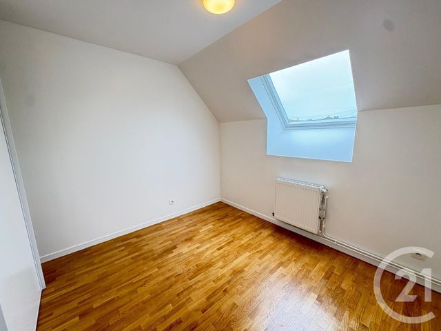 maison à louer - 5 pièces - 116.0 m2 - CHANTELOUP EN BRIE - 77 - ILE-DE-FRANCE - Century 21 Agence Parc Avenue