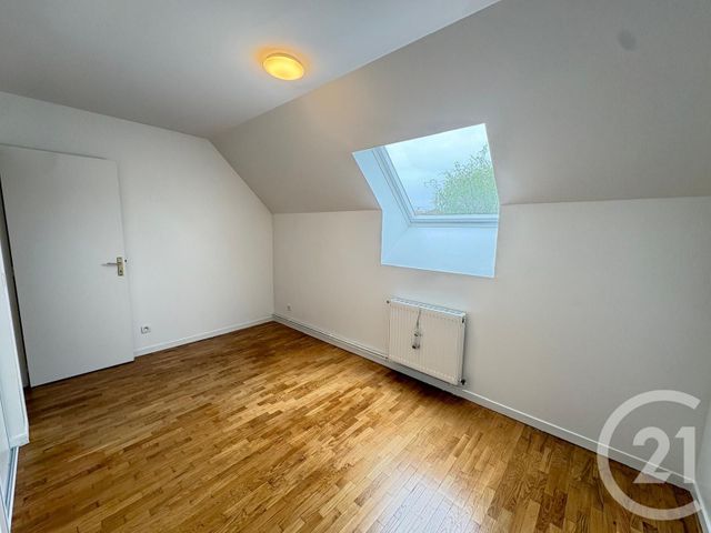 maison à louer - 5 pièces - 116.0 m2 - CHANTELOUP EN BRIE - 77 - ILE-DE-FRANCE - Century 21 Agence Parc Avenue