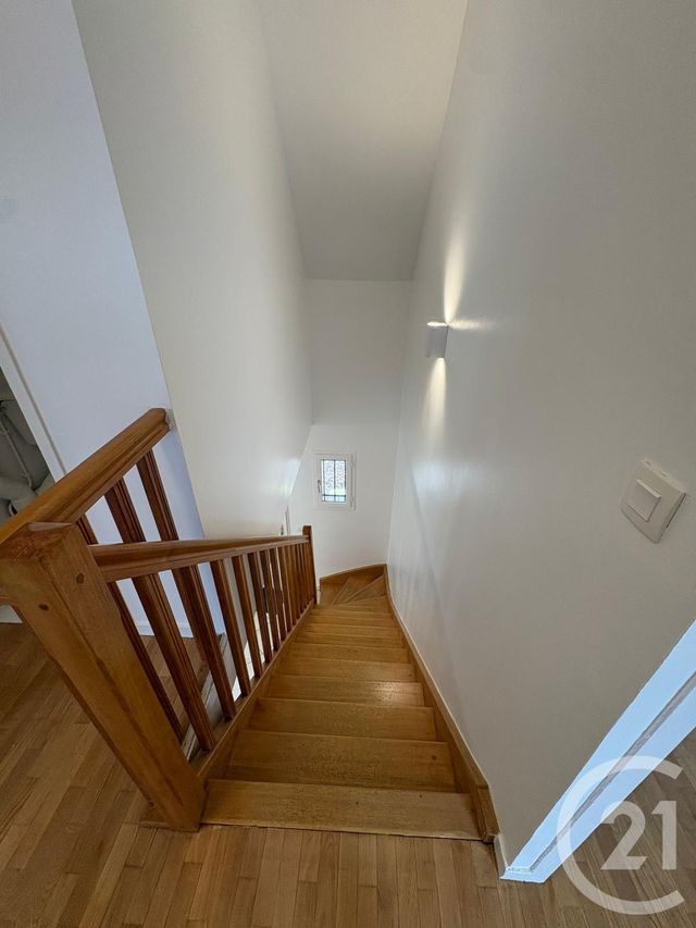 maison à louer - 5 pièces - 116.0 m2 - CHANTELOUP EN BRIE - 77 - ILE-DE-FRANCE - Century 21 Agence Parc Avenue