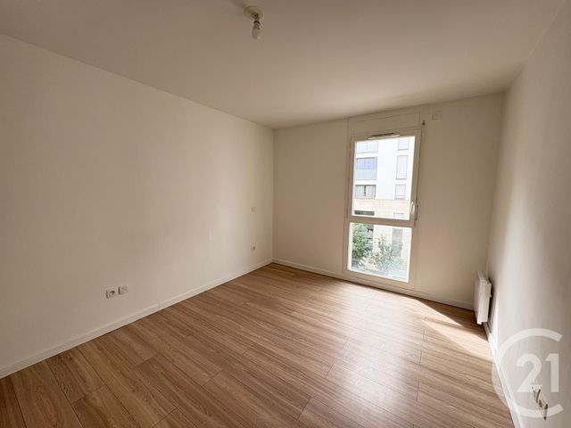 Appartement F3 à louer - 3 pièces - 73.3 m2 - BUSSY ST GEORGES - 77 - ILE-DE-FRANCE - Century 21 Agence Parc Avenue
