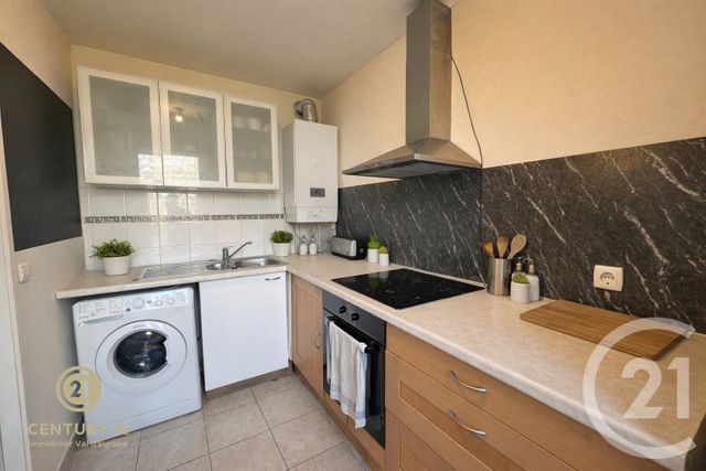 Appartement F2 à vendre - 2 pièces - 46.46 m2 - MONTEVRAIN - 77 - ILE-DE-FRANCE - Century 21 Agence Parc Avenue