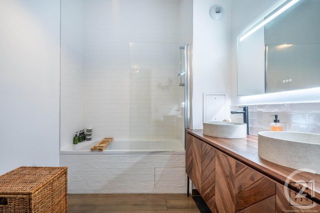 Appartement F4 à vendre - 4 pièces - 83.54 m2 - CHESSY - 77 - ILE-DE-FRANCE - Century 21 Agence Parc Avenue