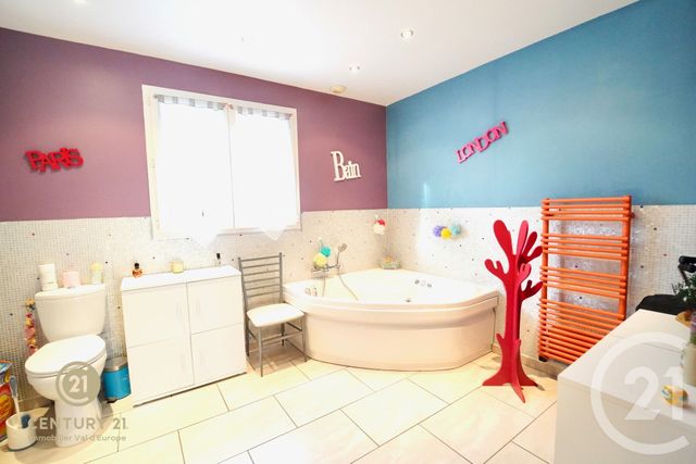 maison à vendre - 8 pièces - 163.66 m2 - BAILLY ROMAINVILLIERS - 77 - ILE-DE-FRANCE - Century 21 Agence Parc Avenue