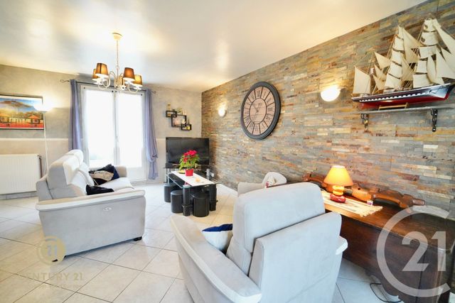 maison à vendre - 8 pièces - 163.66 m2 - BAILLY ROMAINVILLIERS - 77 - ILE-DE-FRANCE - Century 21 Agence Parc Avenue