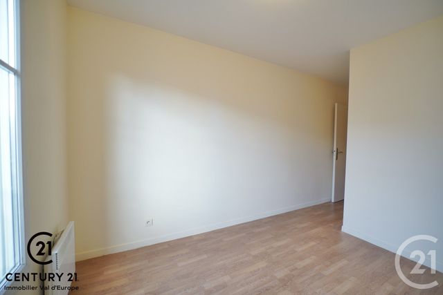 Appartement F4 à vendre - 4 pièces - 83.97 m2 - SERRIS - 77 - ILE-DE-FRANCE - Century 21 Agence Parc Avenue