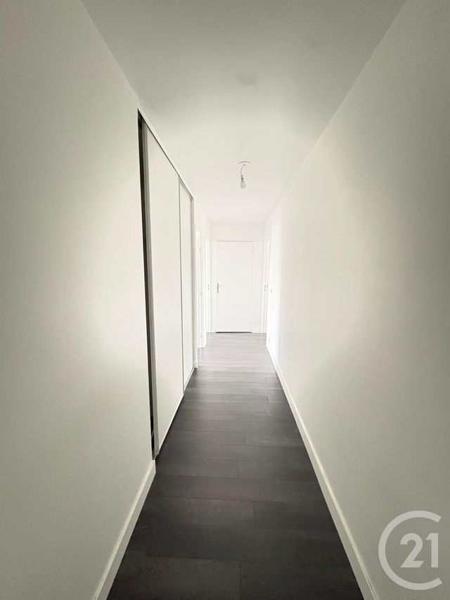 Appartement F4 à vendre - 4 pièces - 84.0 m2 - SERRIS - 77 - ILE-DE-FRANCE - Century 21 Agence Parc Avenue