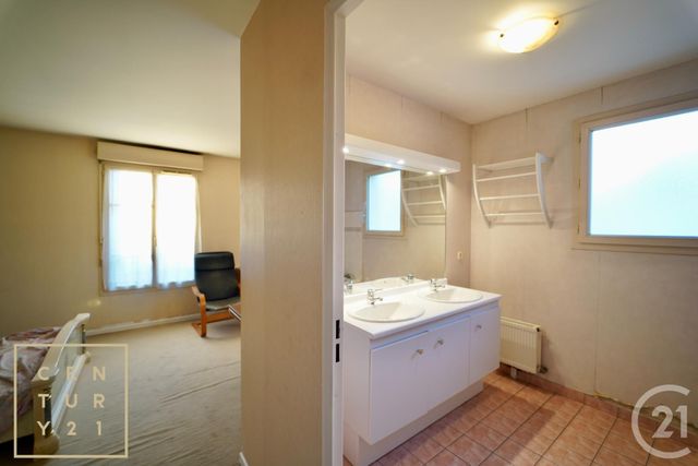 maison à vendre - 5 pièces - 134.05 m2 - SERRIS - 77 - ILE-DE-FRANCE - Century 21 Agence Parc Avenue